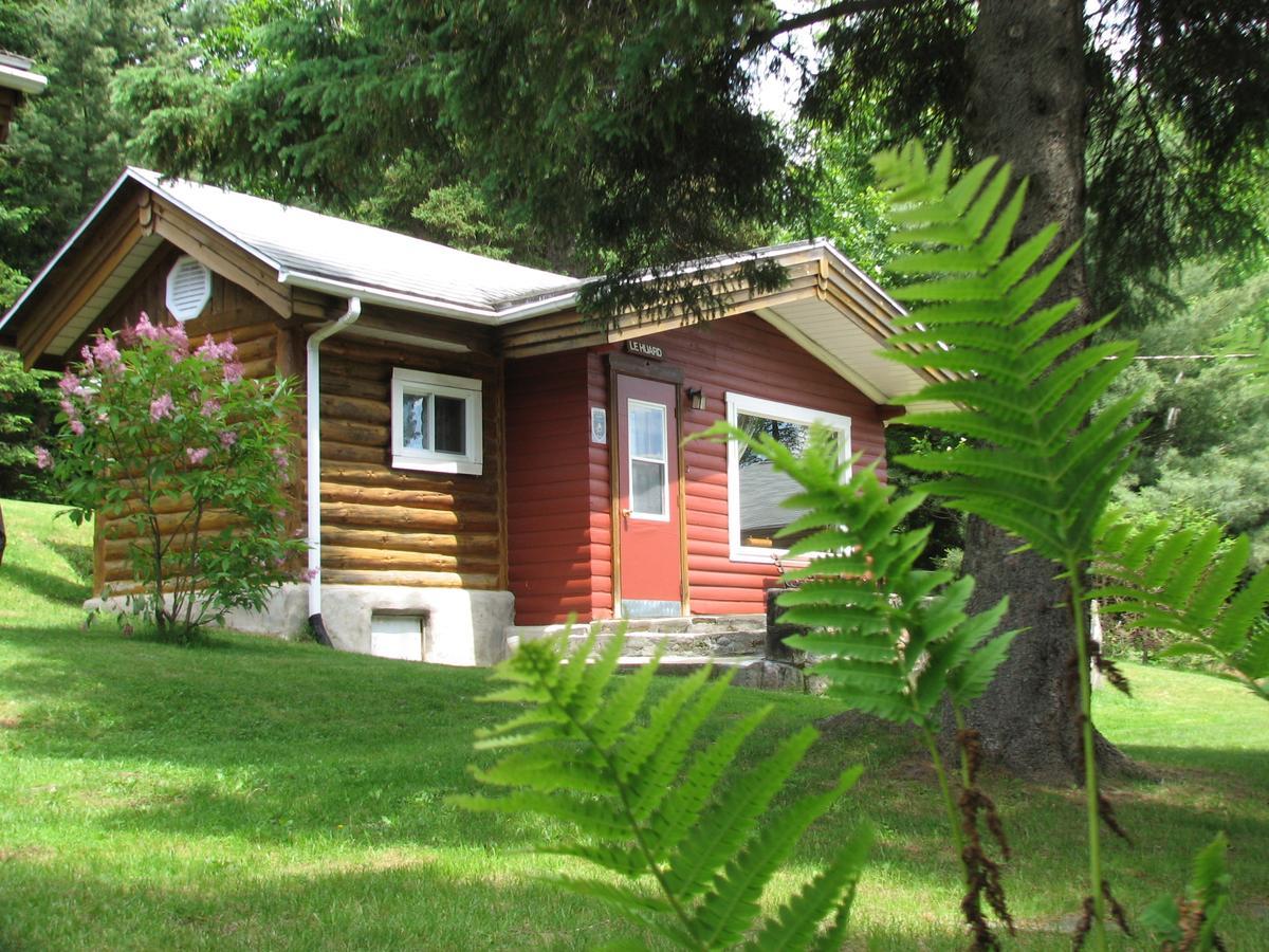 Kan-A-Mouche Pourvoirie Auberge Et Chalets Saint-Michel des Saints Bagian luar foto